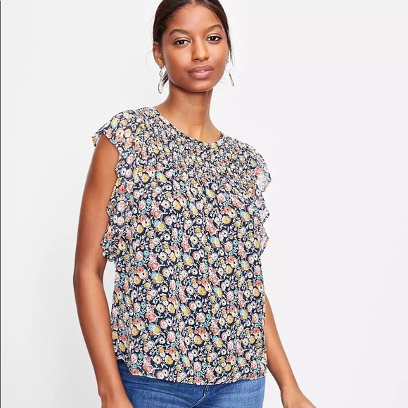 LOFT Tops - Flowy summer top